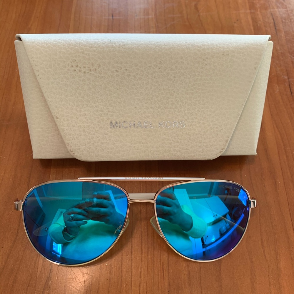 * Sold * Michael kors sunglasses